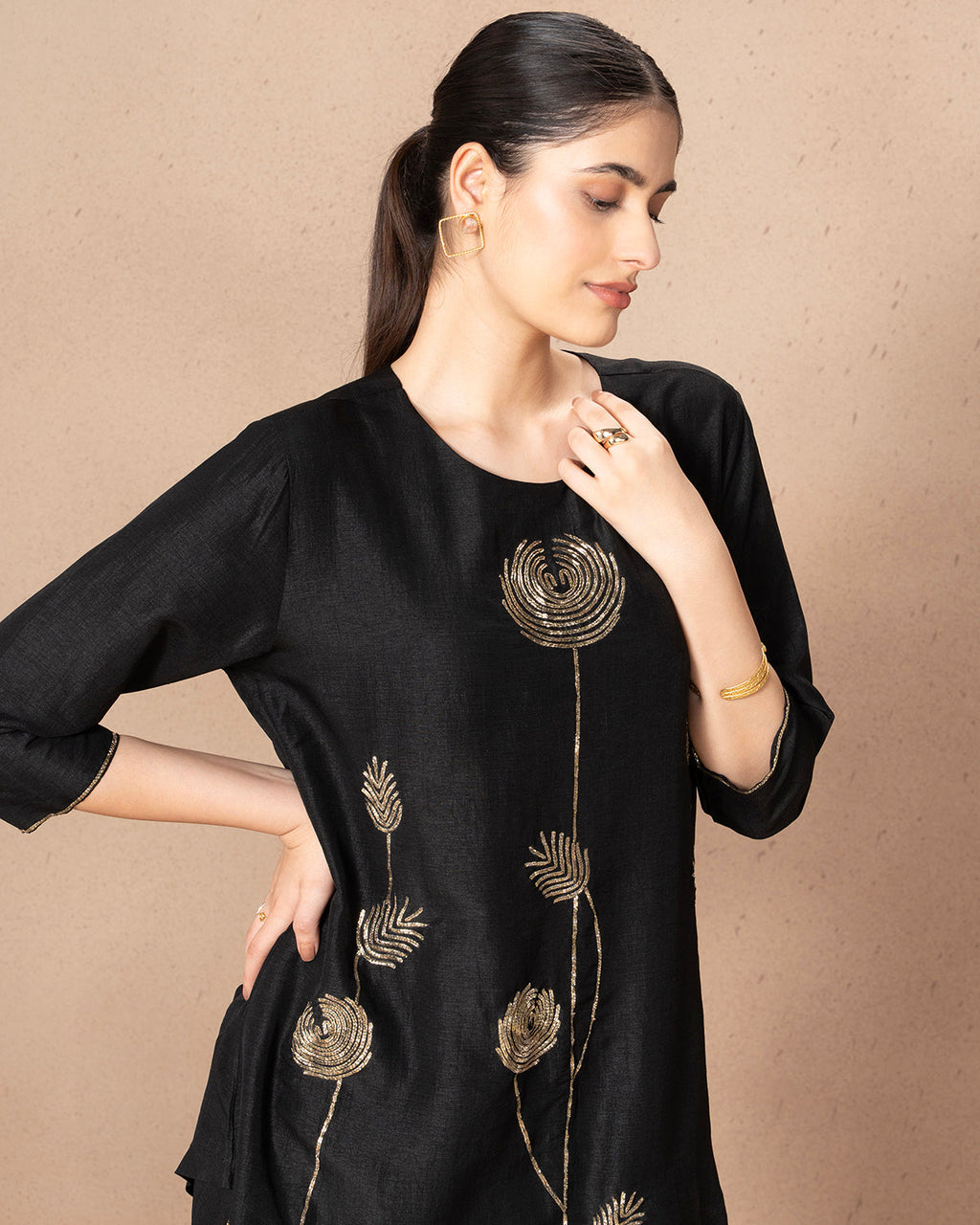 BLACK CHAAND SHIRT