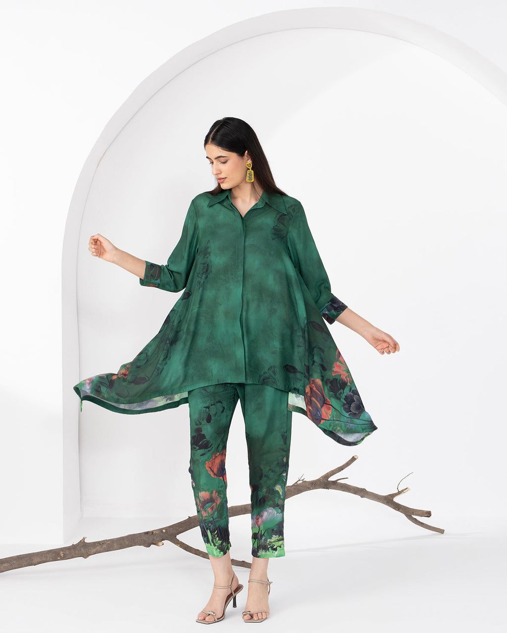 GREEN BODHI BELLE SHIRT