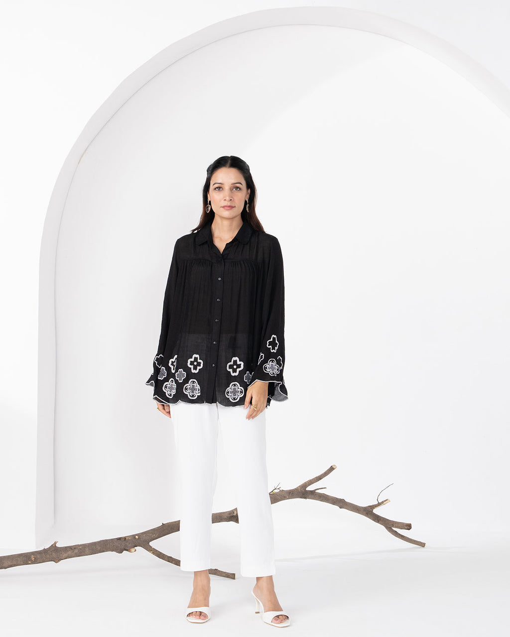 BLACK SPIREA SHIRT
