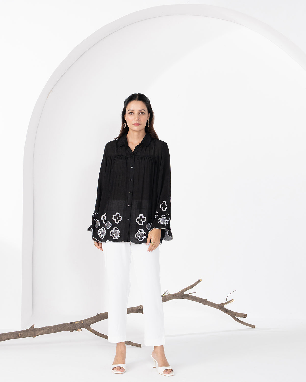 BLACK SPIREA SHIRT