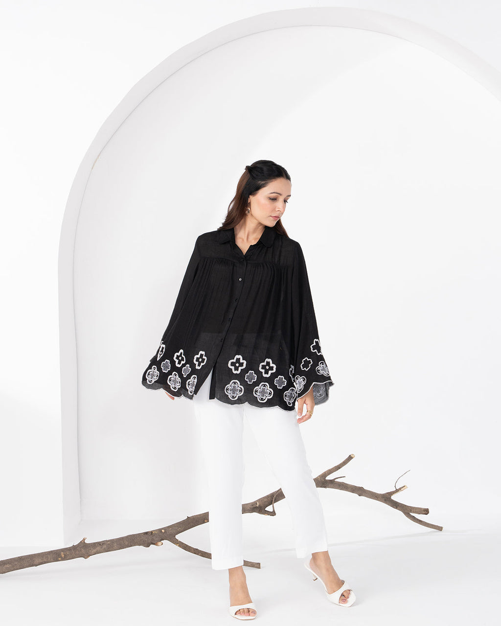 BLACK SPIREA SHIRT