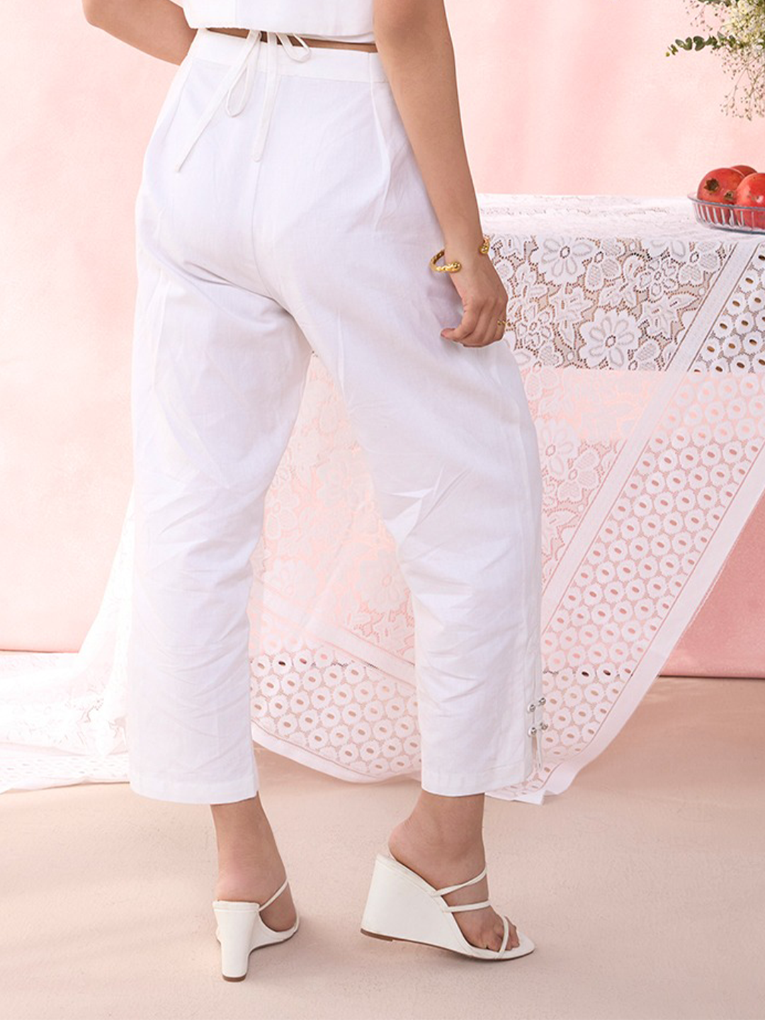 WHITE VEGA PANT