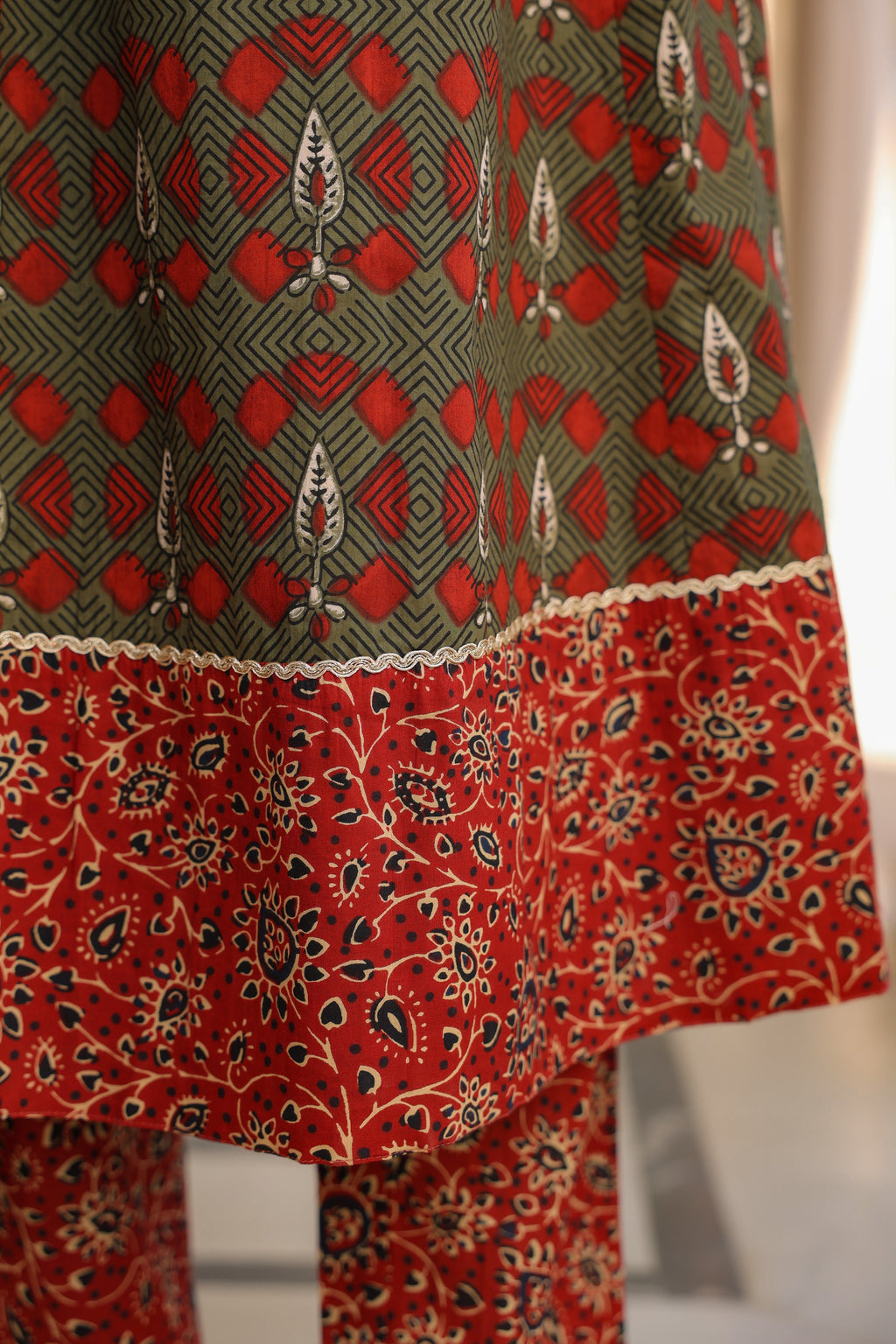 Women Ethnic Motifs Printed Regular Pure Cotton Kurta with Trousers & With Dupatta