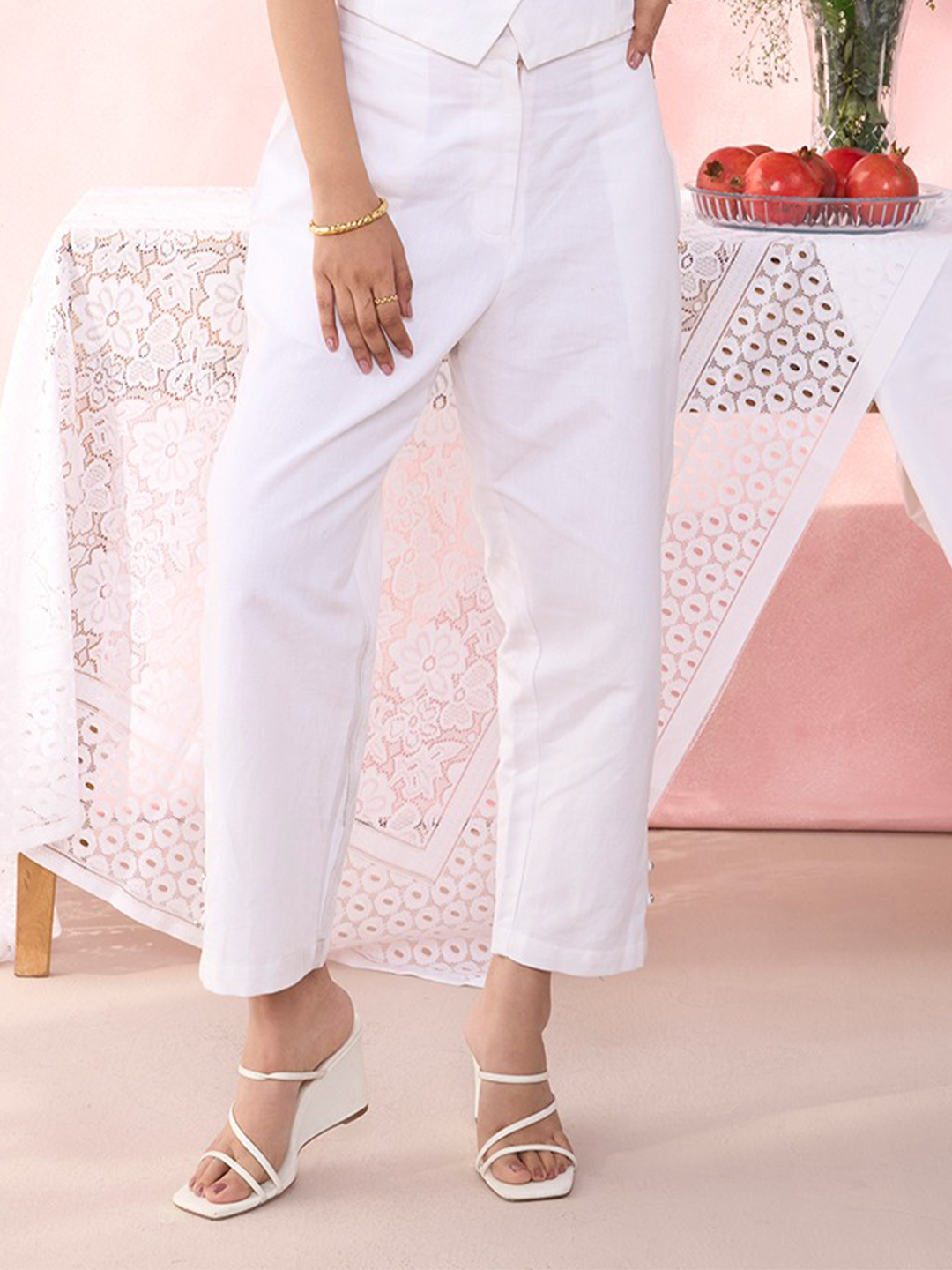 WHITE VEGA PANT