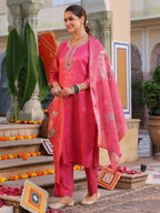 Women Floral Printed Regular Thread Work Pure Cotton Kurta with Trousers & With Dupatta