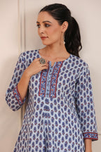 Women Blue Ethnic Motifs Print A-line Straight Silhouette Kurti