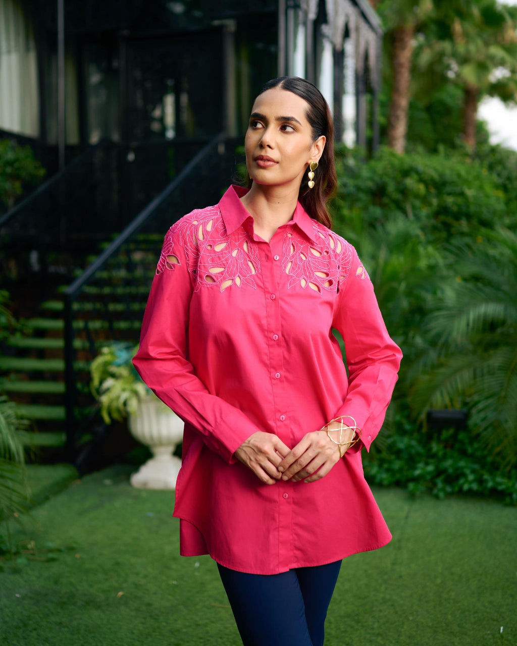 PINK TECH COLLARED BUTTON DOWN SHIRT