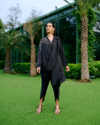 BLACK SNIPPET TOP