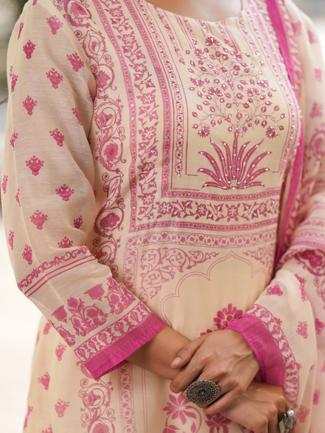 Women Ethnic Motifs Printed Kurta with Trousers & Dupatta