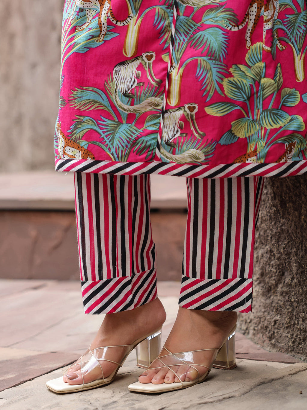 Floral Printed Regular Pure Cotton Kurta & Trousers