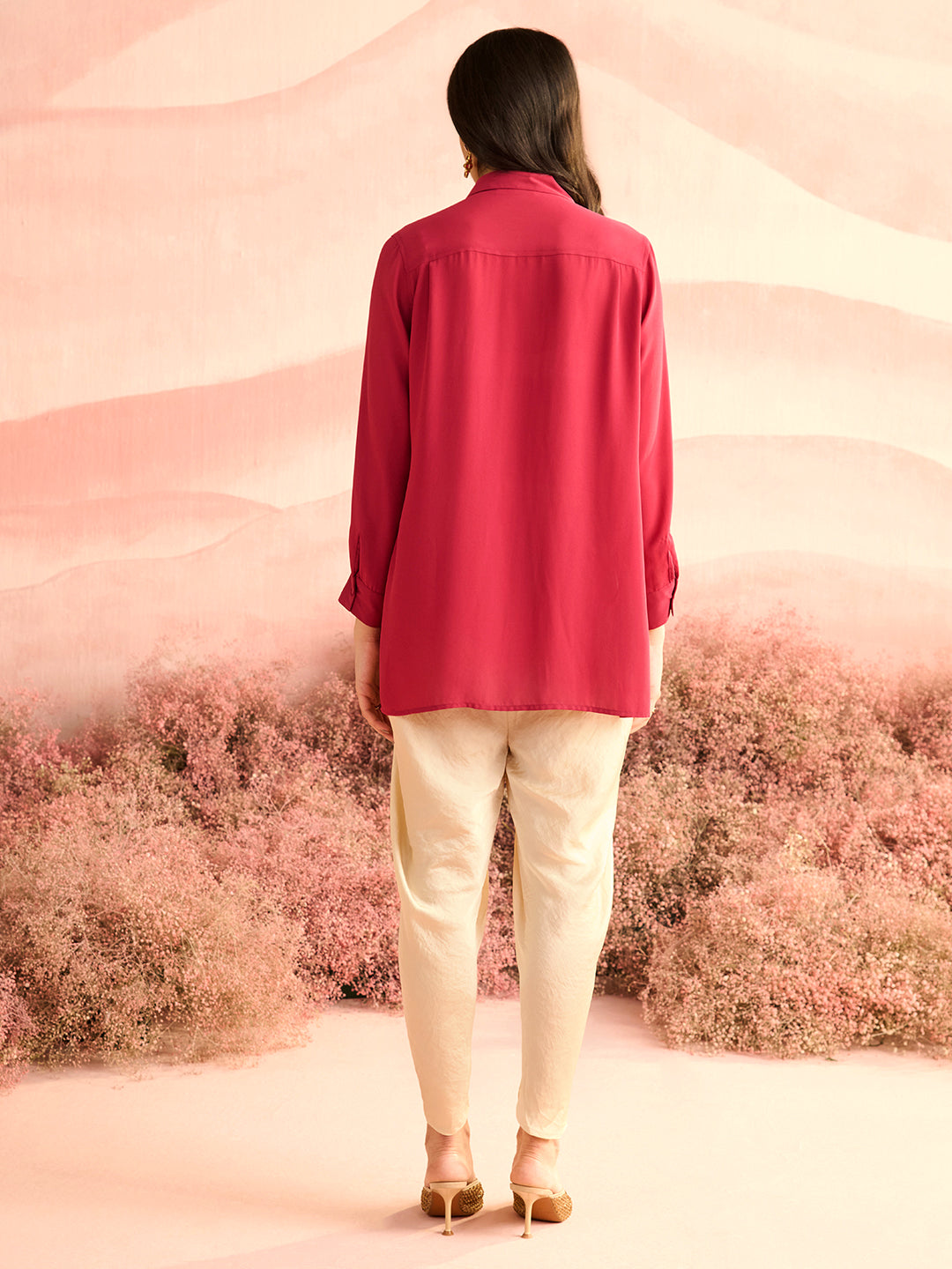 RANI BUGS YOKE PLEATED SHIRT