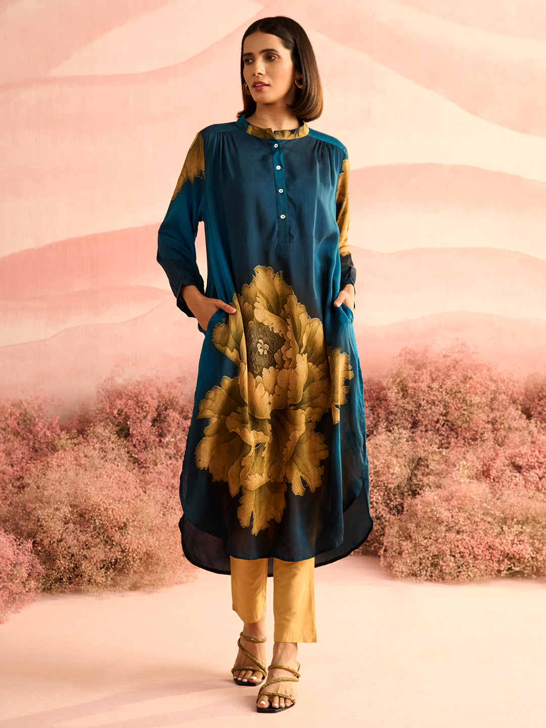 BLUE FLORA GATHERED TUNIC
