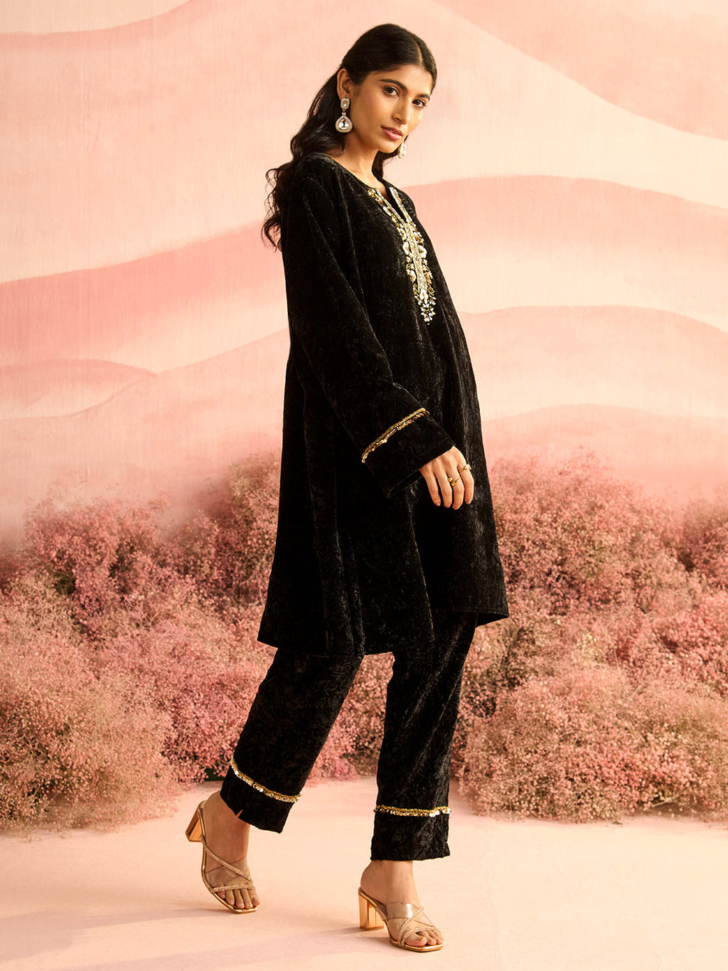 BLACK RADICAL TUNIC