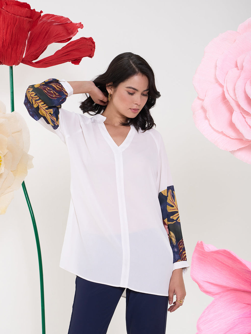 WHITE LUTHRA GLIDE SHIRT