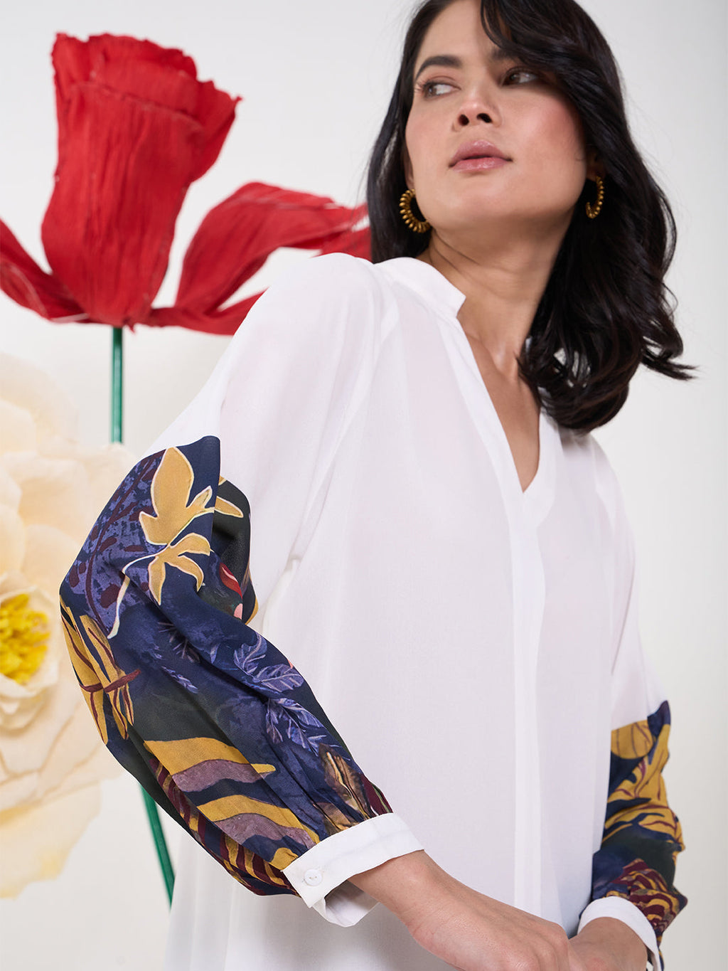 WHITE LUTHRA GLIDE SHIRT
