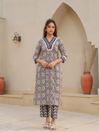 Women Printed Regular Pure Cotton Kurta with Trousers & With Dupatta