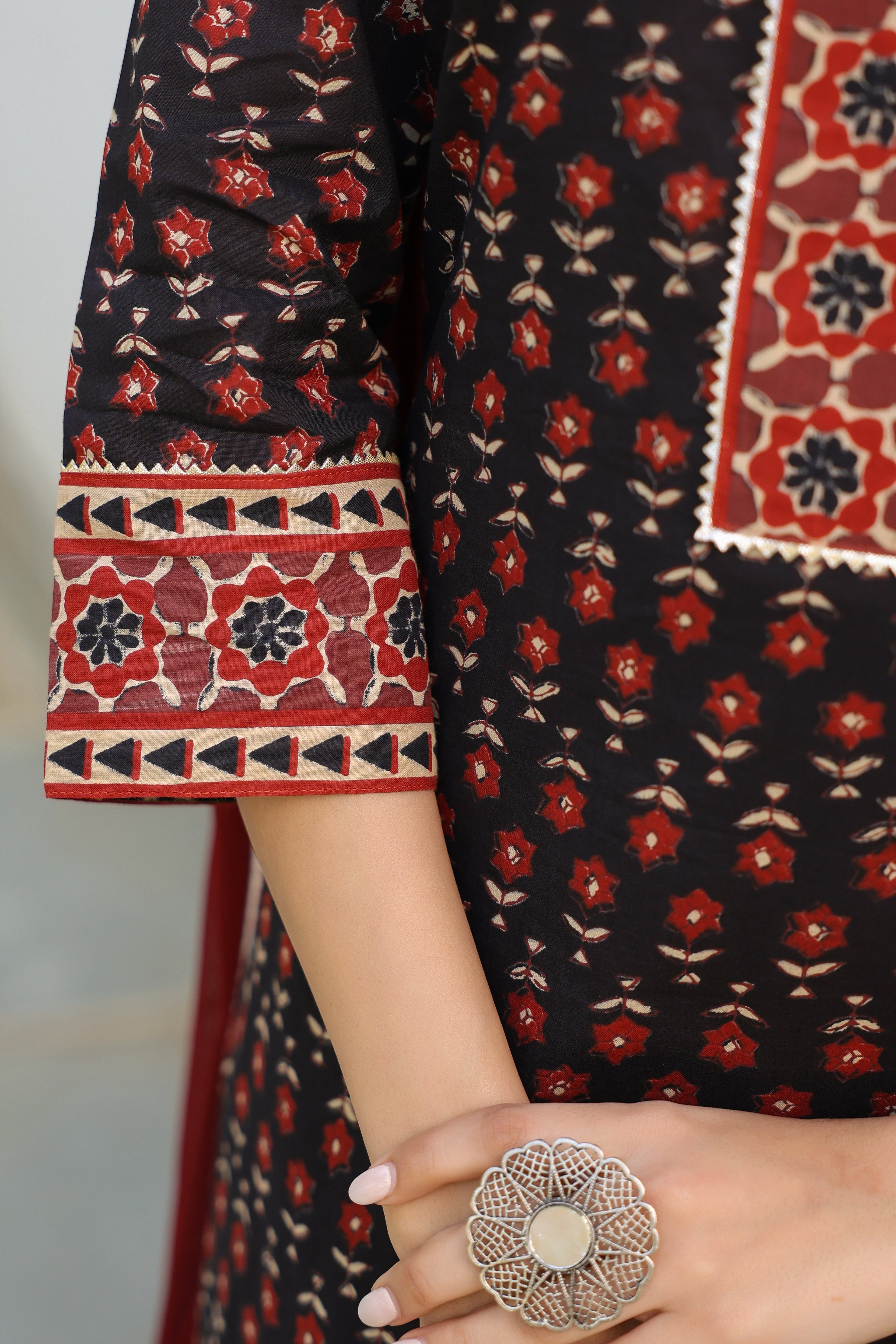 Women Ethnic Motifs Printed Regular Gotta Patti Pure Cotton Kurta with Trousers & With Dupatta