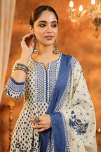 Floral Printed Pure Cotton Kurta With Trousers & Dupatta
