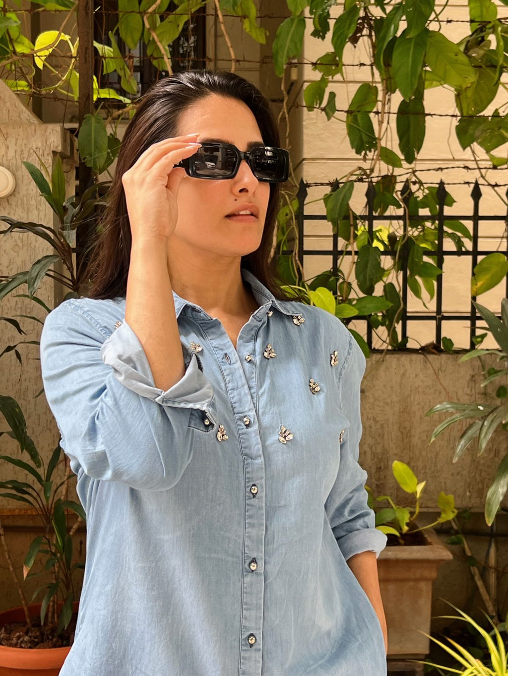 DENIM BLUE BUTTON DOWN SHIRT