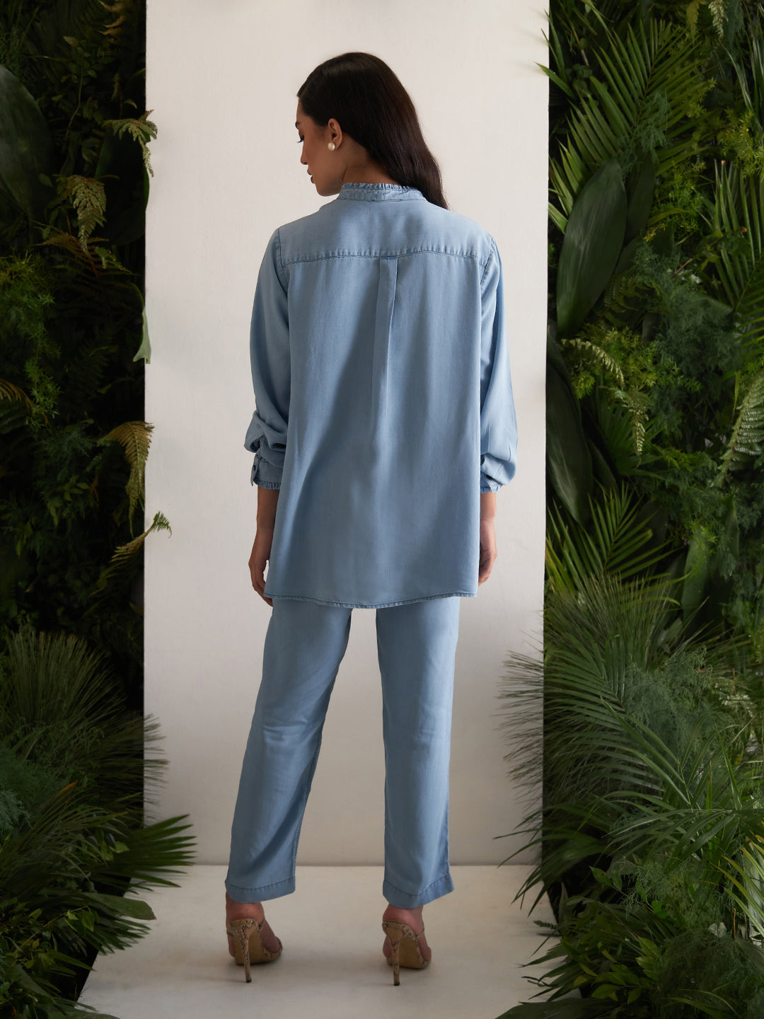 DENIM BLUE DIME SHIRT