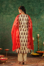 Women Ethnic Motifs Printed Regular Beads and Stones Kurta with Trousers & With Dupatta