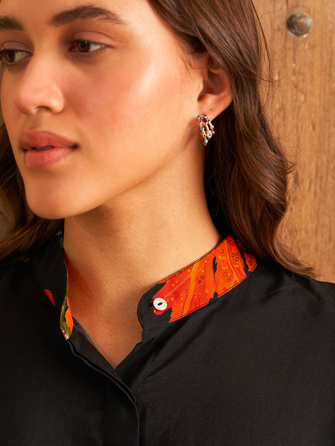 AVERY BLACK CONCEAL BUTTON SHIRT