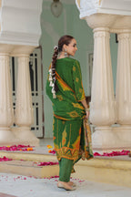 Women Ethnic Motifs Printed Beads and Stones Kurta Set With Dupatta