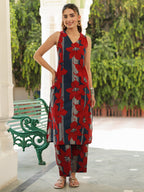 Women Floral Printed Cotton Kurta with Trousers