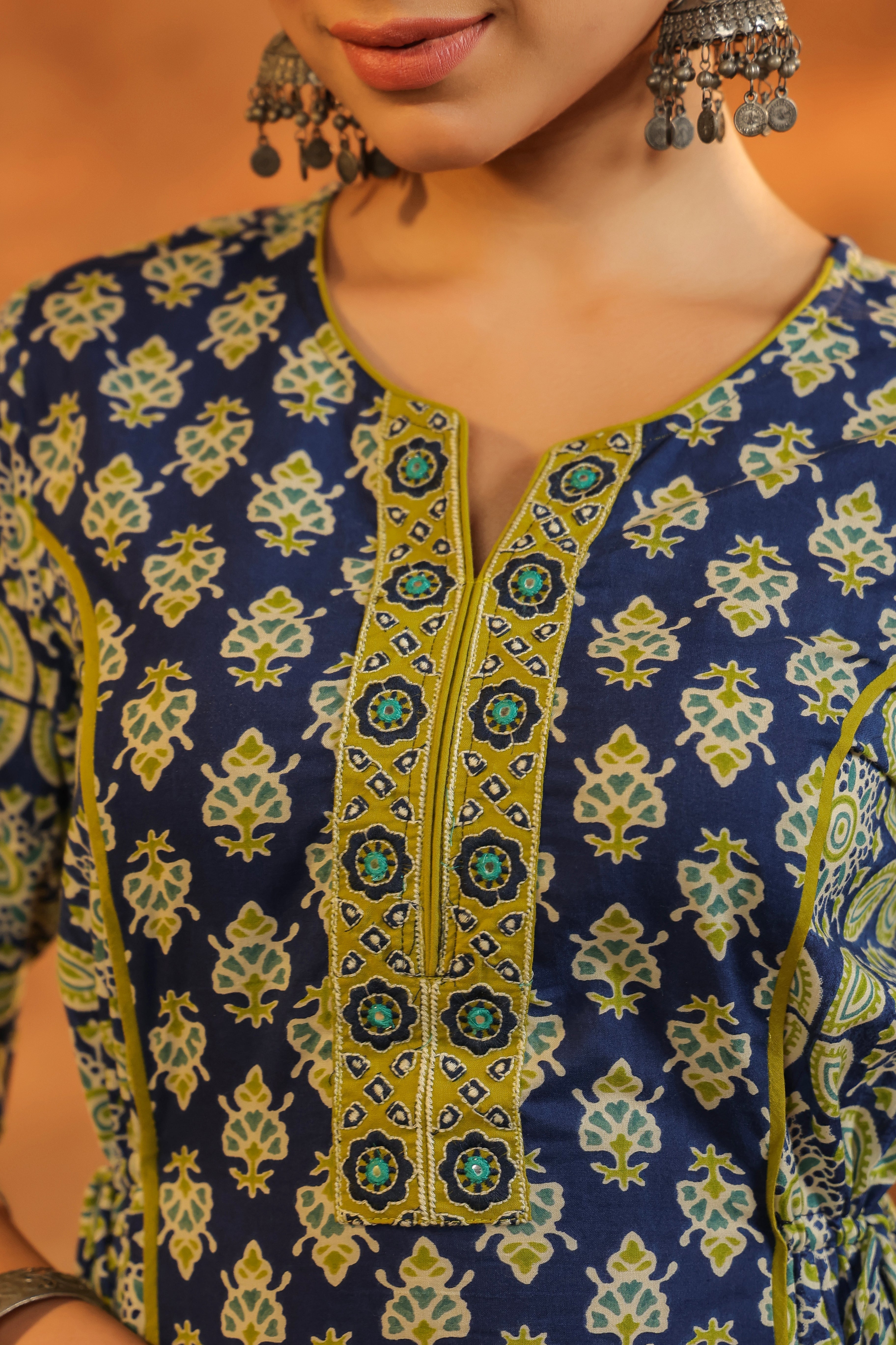 Women Ethnic Motifs Printed Regular Pure Cotton Kurta with Trousers & With Dupatta