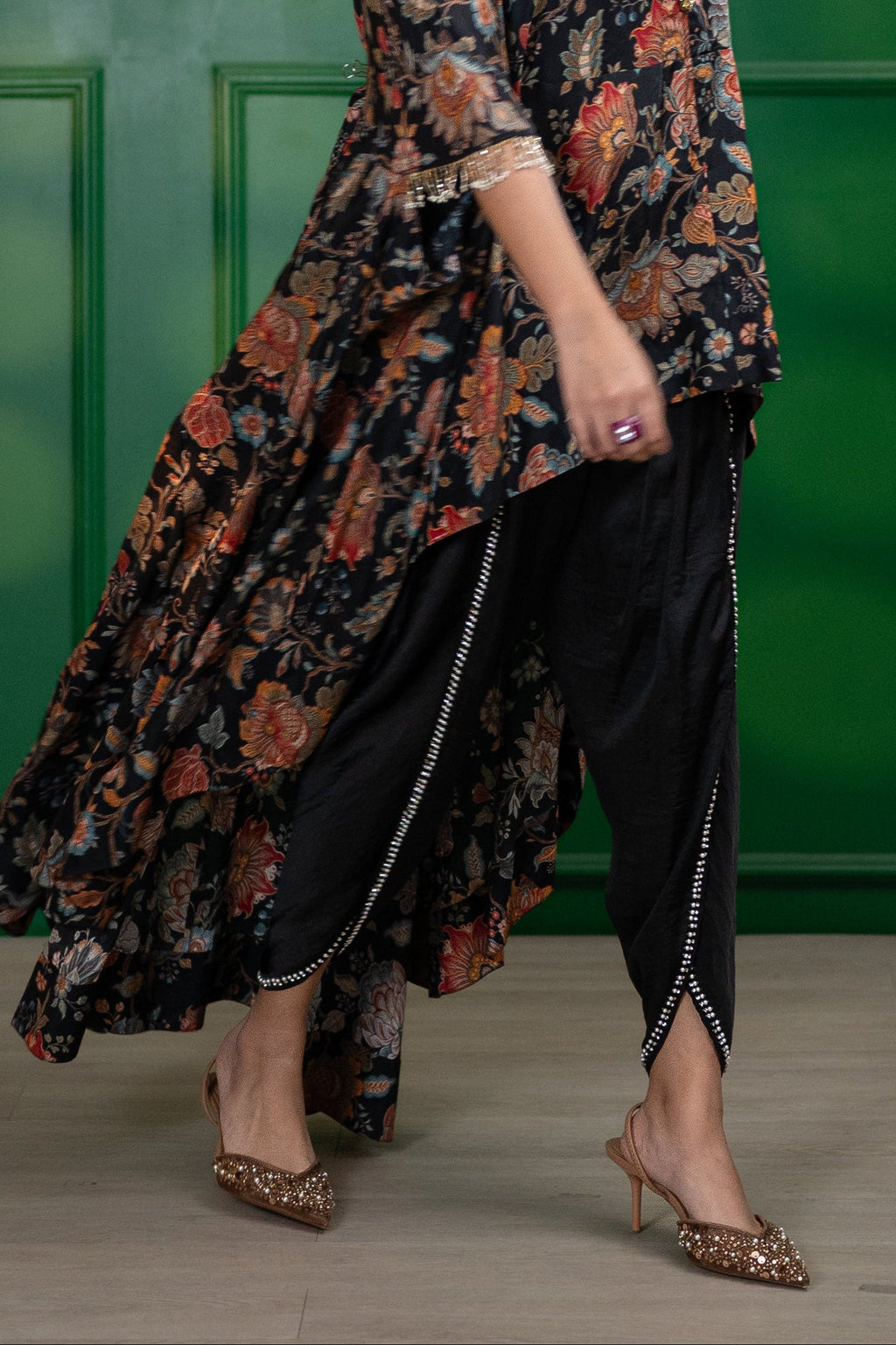 BLACK BEADED TULIP PANTS