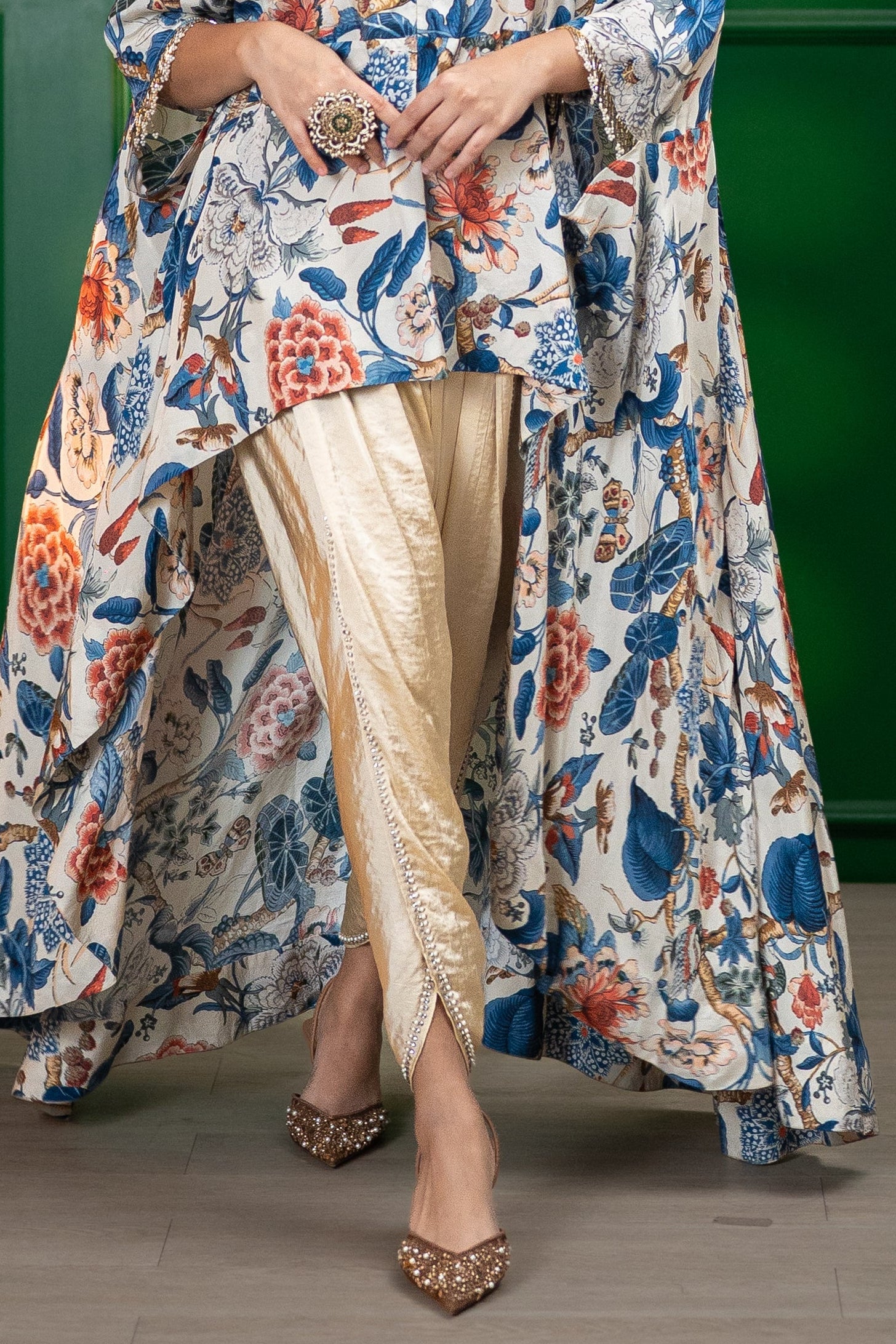 LIGHT GOLD BEADED TULIP PANTS