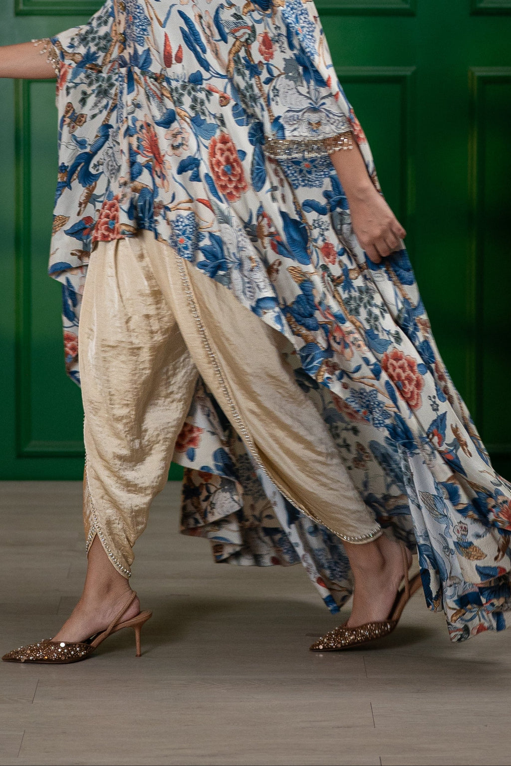 LIGHT GOLD BEADED TULIP PANTS