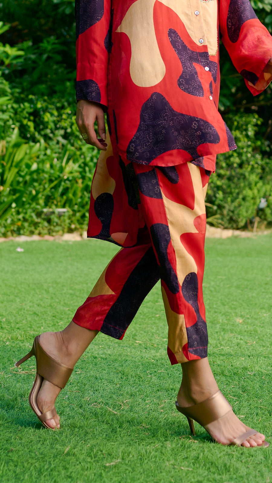 RED CRYPTO TROUSER