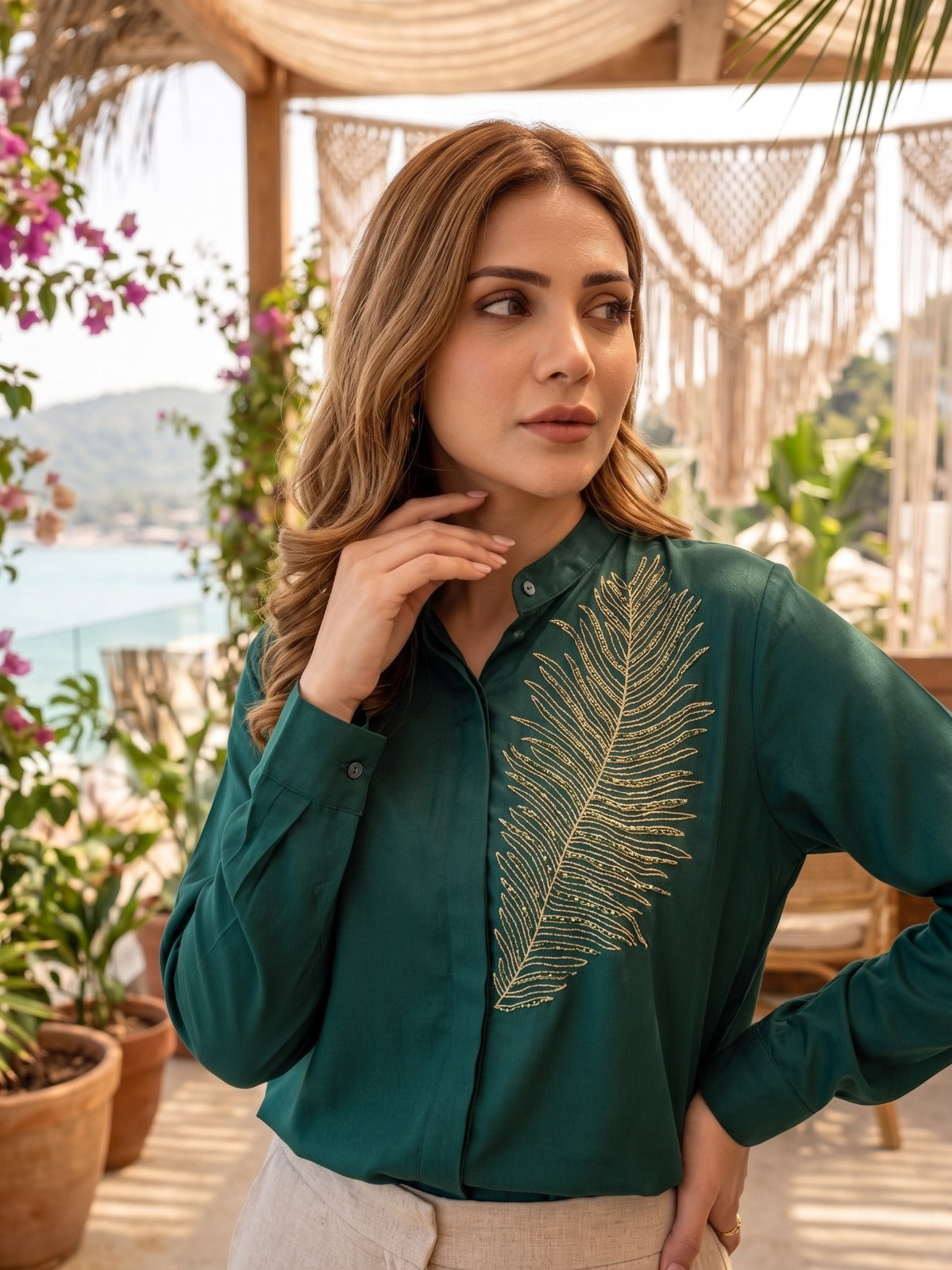 EMERALD FEATHER CONCEAL PLACKET SHIRT