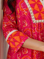Women Floral Sequinned Pure Cotton Kurta with Trousers & Dupatta
