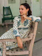 Women Ethnic Printed Pure Cotton V-Neck Fit & Flared Midi Ethnic Dresses
