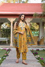 Women Ethnic Motifs Printed Regular Beads and Stones Pure Cotton Kurta with Trousers & With Dupatta