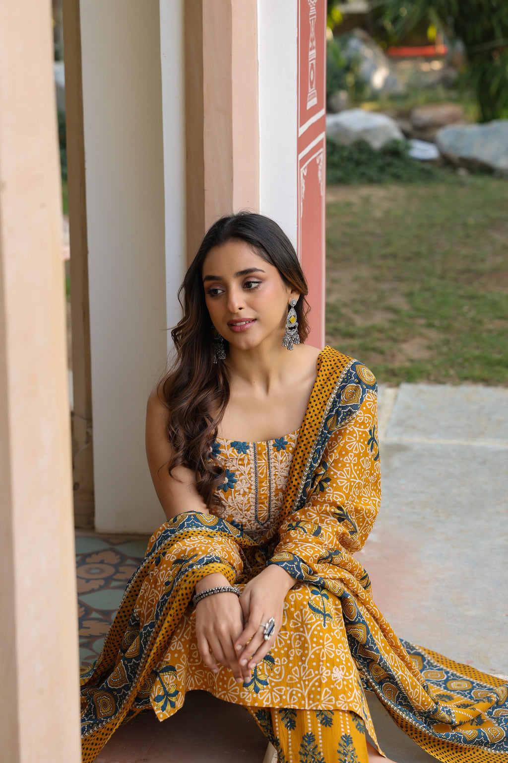 Women Ethnic Motifs Printed Regular Beads and Stones Pure Cotton Kurta with Trousers & With Dupatta