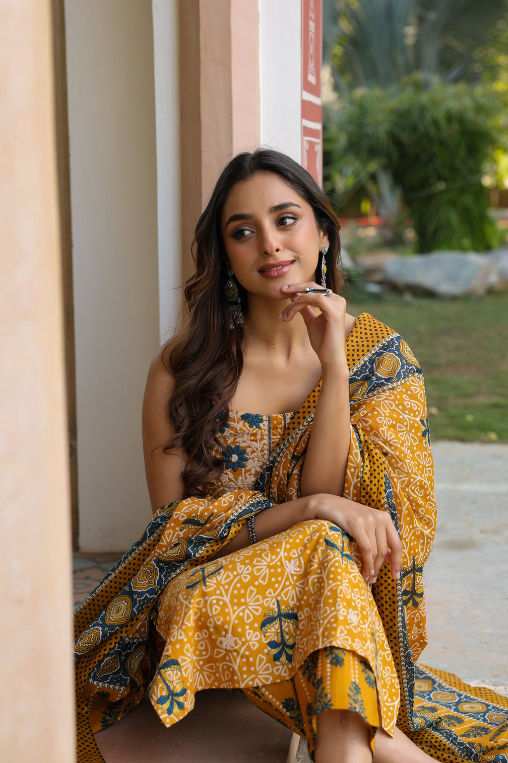 Women Ethnic Motifs Printed Regular Beads and Stones Pure Cotton Kurta with Trousers & With Dupatta