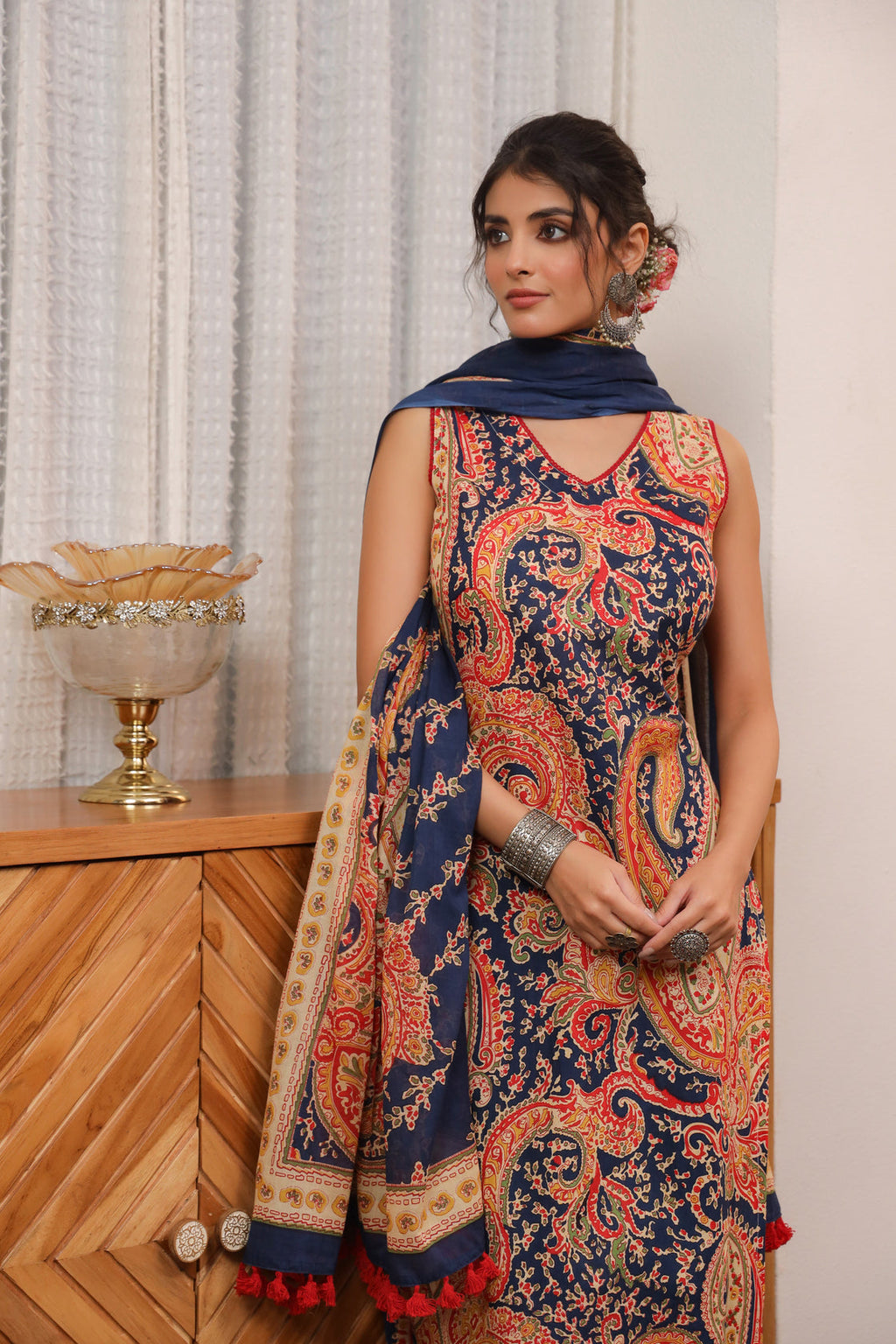 Women Ethnic Motifs Printed Regular Pure Cotton Top with Trousers & With Dupatta
