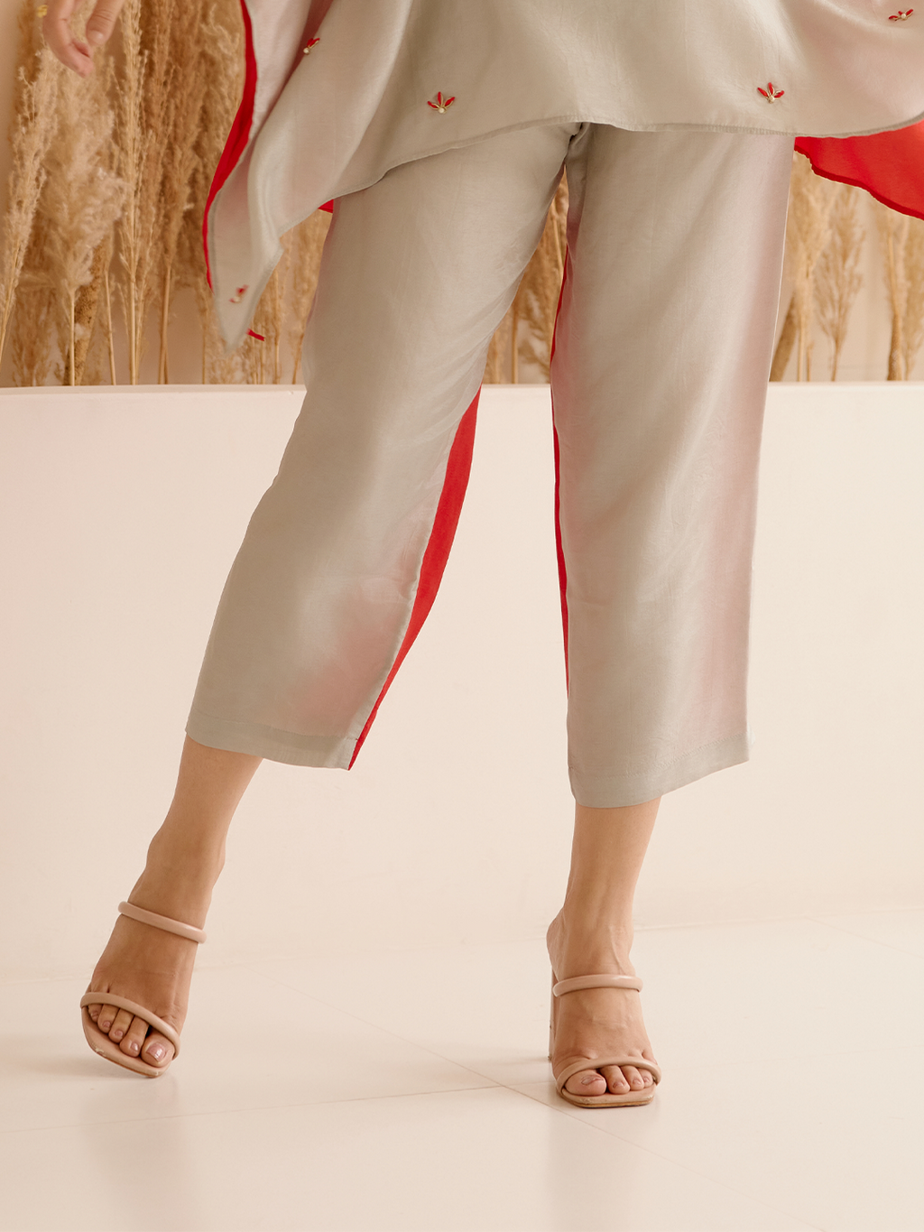 RED GREY RESORT PANTS